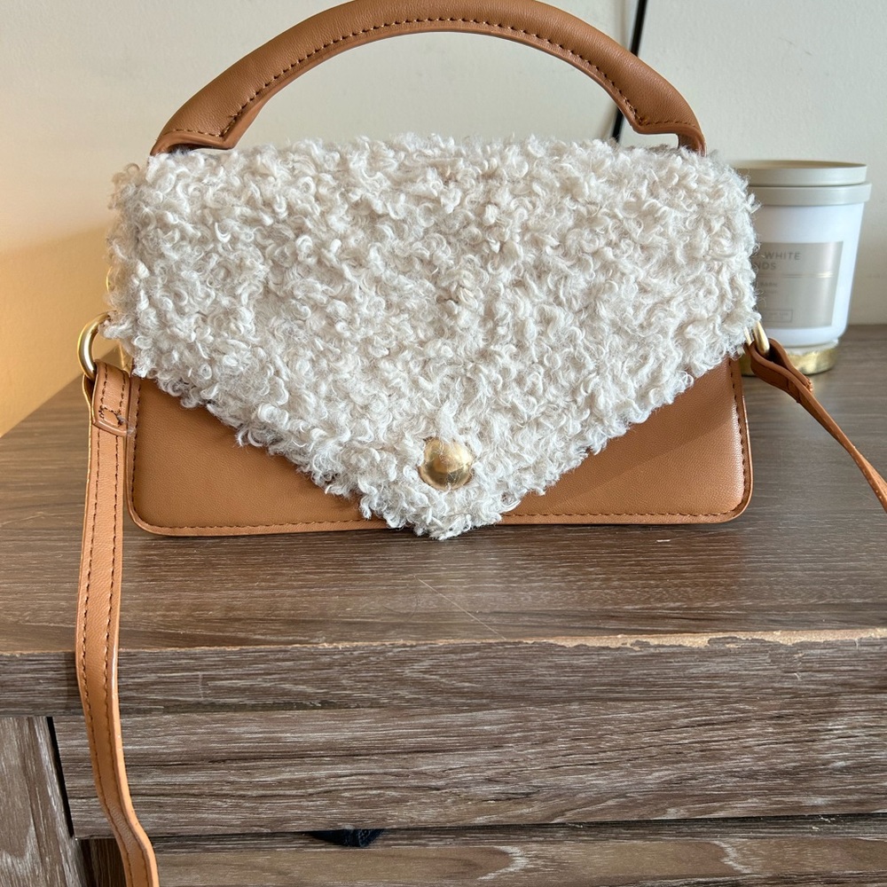 House of Want Sherpa bag